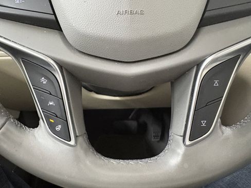 Used 2018 Cadillac XT5 Luxury w/ Driver Awareness Package image 35