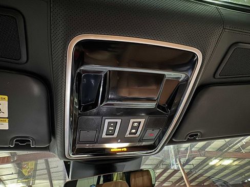 Used 2017 Land Rover Range Rover Autobiography image 53