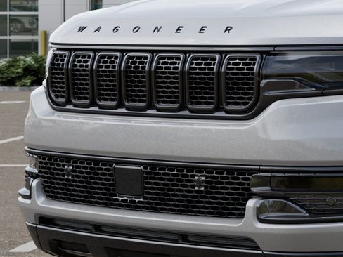 New 2025 Jeep Wagoneer L Series II AWD/4WD image 13