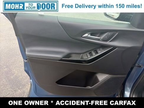 Used 2025 Chevrolet Equinox LT w/ Safety and Technology Package image 10