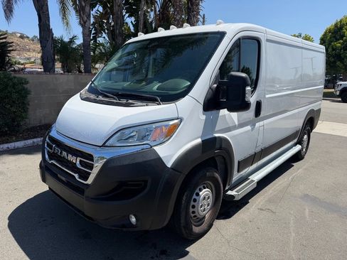 Used 2025 RAM ProMaster 2500 w/ U-Haul Equipment Group FWD image 6