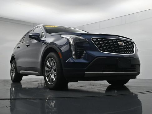 Used 2021 Cadillac XT4 Premium Luxury AWD/4WD image 32