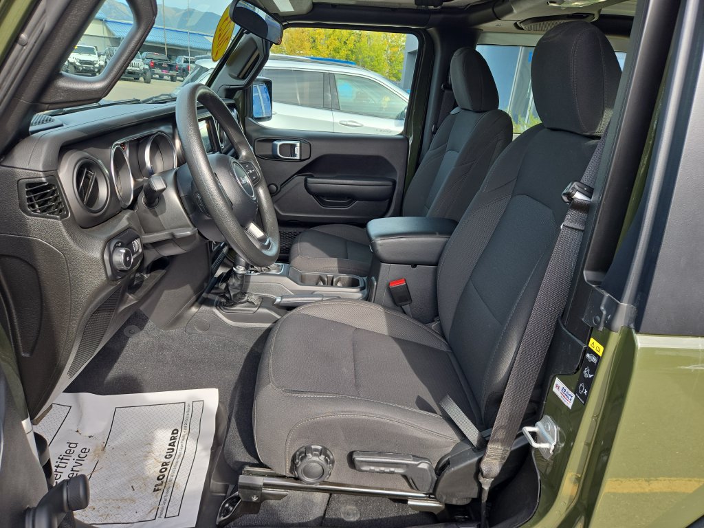 Used 2023 Jeep Wrangler Sport AWD/4WD image 13