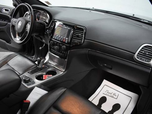 Used 2022 Jeep Grand Cherokee Limited image 35