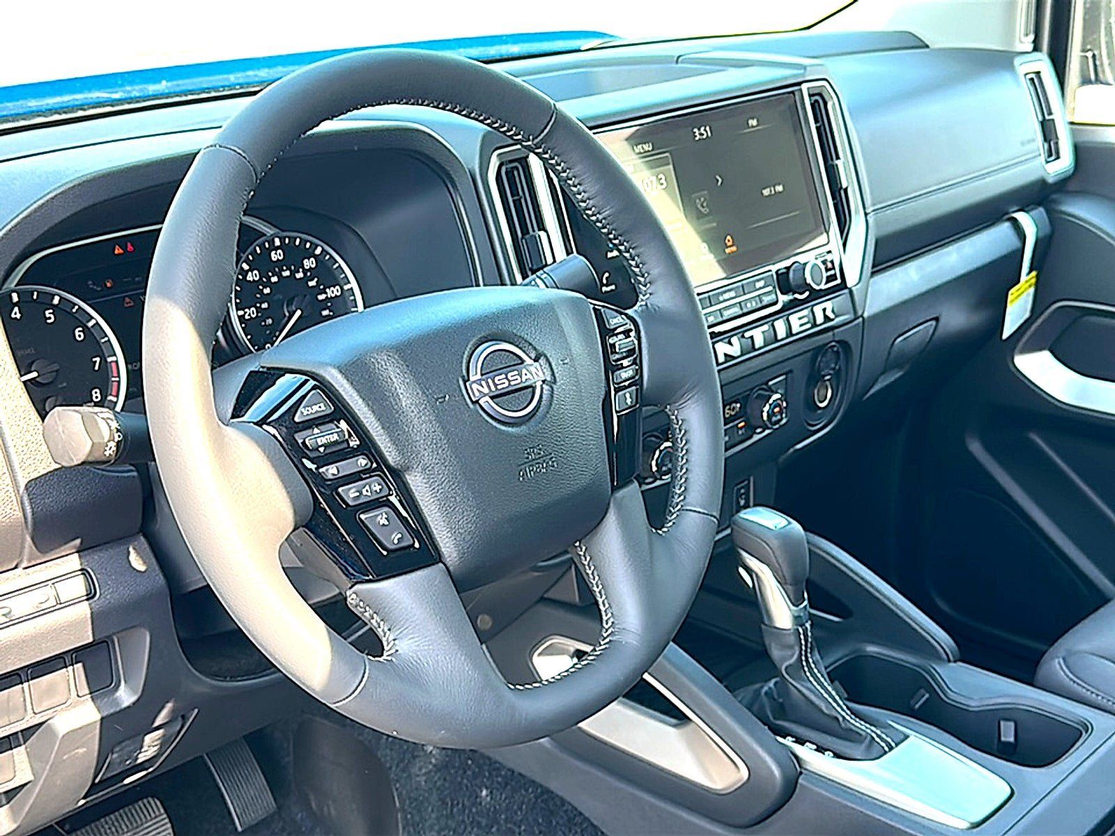 New 2027 Nissan Frontier SV w/ All-Weather Content Package RWD image 9
