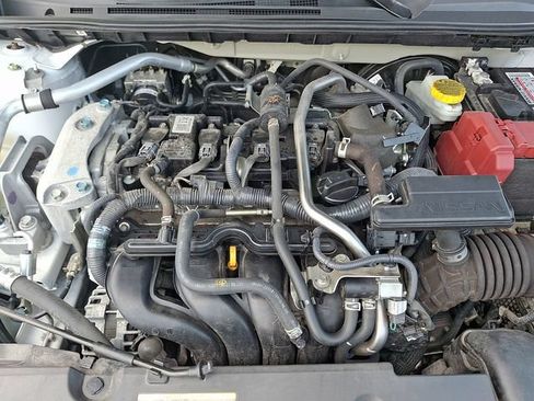 Used 2022 Nissan Sentra SR w/ SR Premium Package FWD image 28