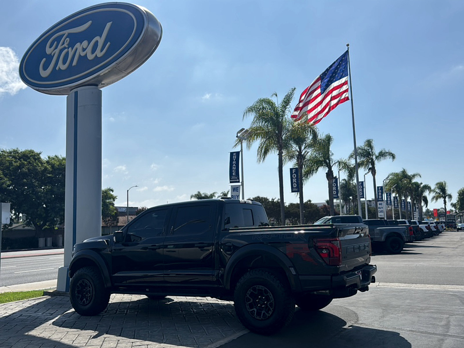 Used 2026 Ford F150 Raptor w/ Equipment Group 803A Raptor R AWD/4WD image 11