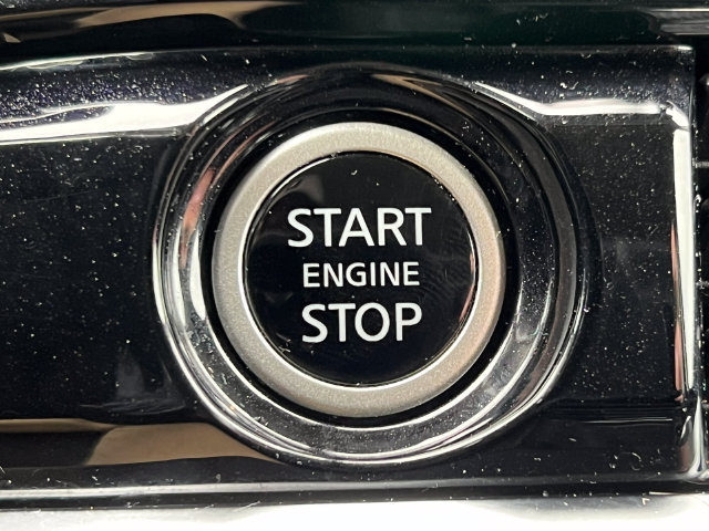 Used 2024 Nissan Pathfinder SV AWD/4WD image 28