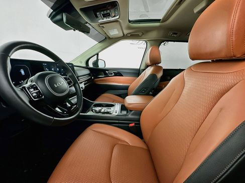 Used 2025 Kia Carnival SX Prestige FWD image 20