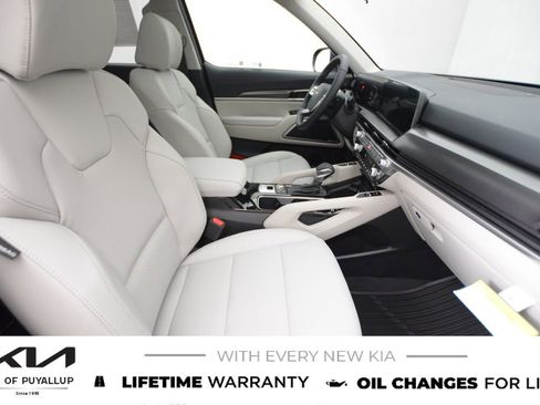 New 2025 Kia Telluride S image 16