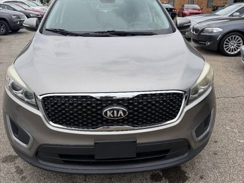 Used 2016 Kia Sorento LX AWD/4WD image 6