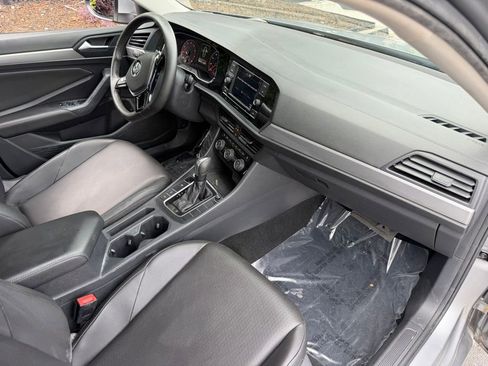 Used 2020 Volkswagen Jetta FWD image 30