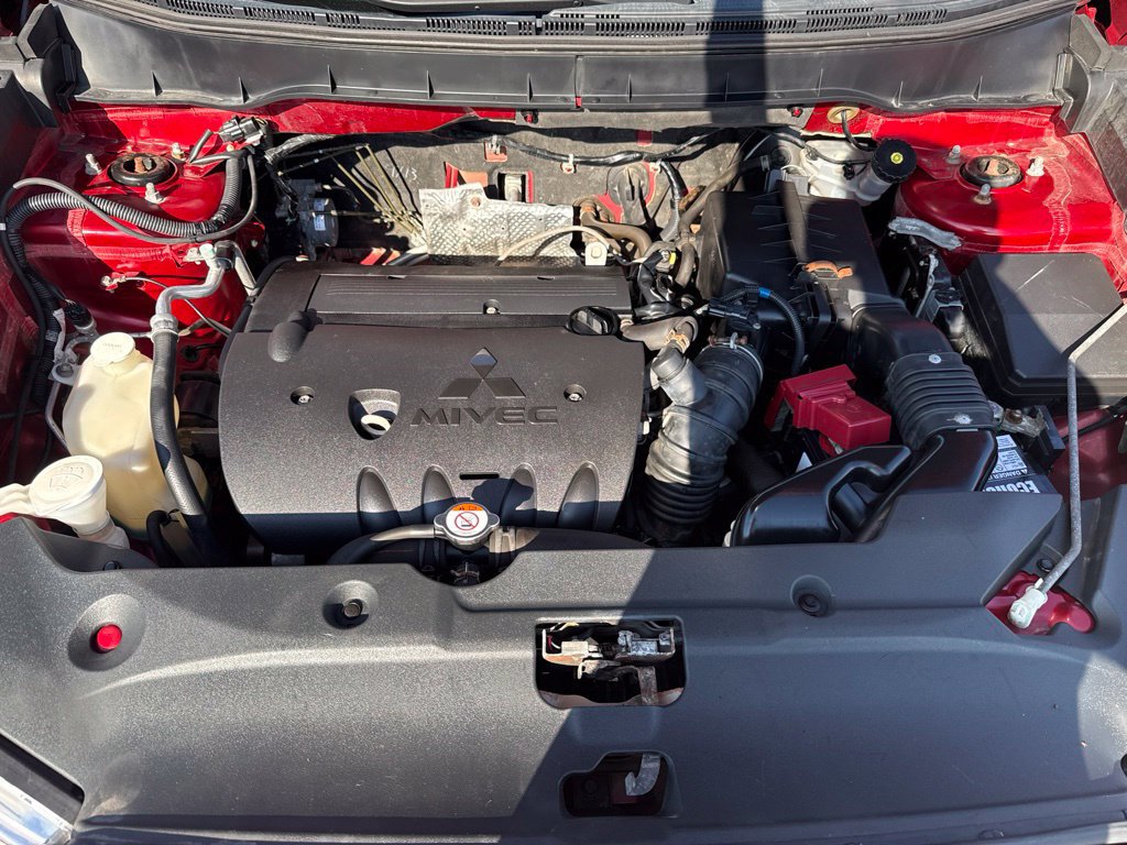 Used 2014 Mitsubishi Outlander Sport SE FWD image 23