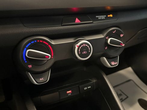 Used 2023 Kia Rio LX image 14