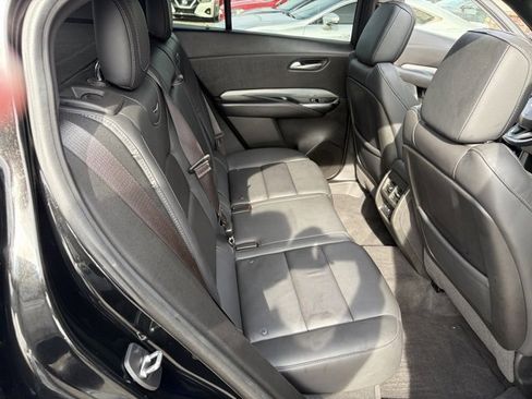 Used 2023 Cadillac XT4 Premium Luxury image 36