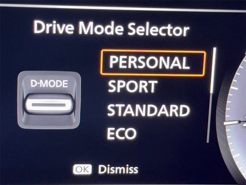 Used 2023 INFINITI QX60 Luxe w/ Cargo Package image 25