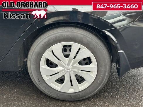 Used 2025 Nissan Versa S image 10