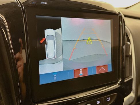 Used 2019 Chevrolet Traverse RS image 23