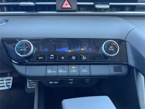 Certified 2025 Hyundai Elantra Sport FWD image 23