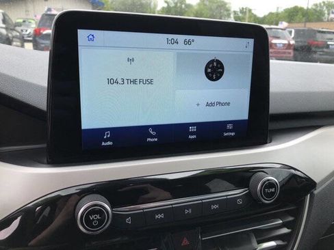 Used 2021 Ford Escape SE image 12