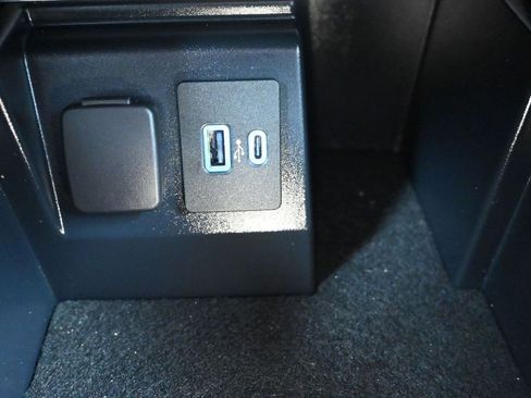 Used 2022 Ford Explorer ST w/ Equipment Group 401A image 24