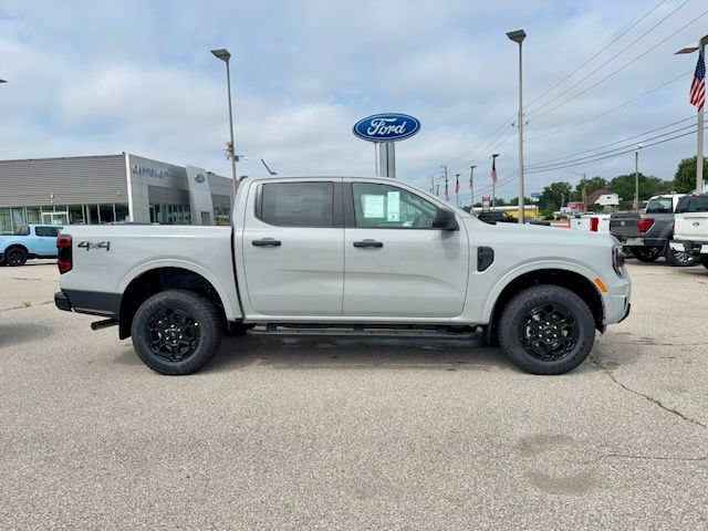 New 2026 Ford Ranger XLT w/ Black Appearance Package AWD/4WD image 7