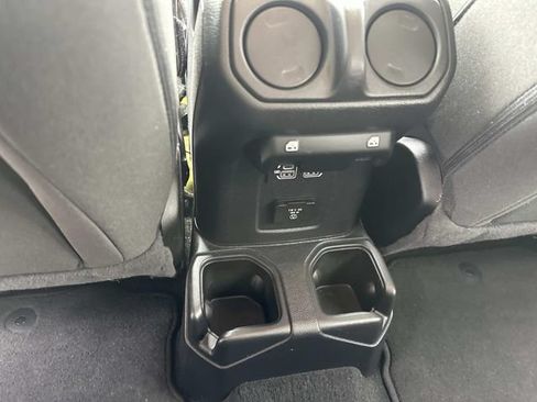 Used 2023 Jeep Wrangler Unlimited Sahara w/ Cold Weather Group AWD/4WD image 14