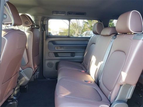 New 2025 Volkswagen ID. Buzz Pro S image 13