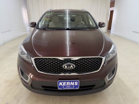 Used 2018 Kia Sorento LX image 7