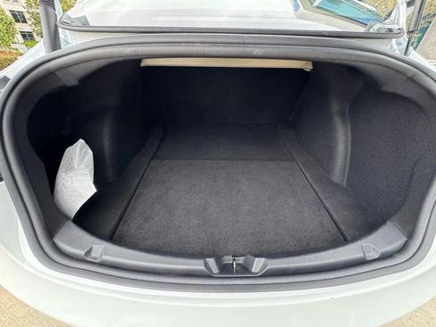 Used 2022 Tesla Model 3 image 31