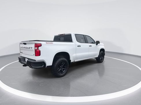 Used 2020 Chevrolet Silverado 1500 LT Trail Boss image 8