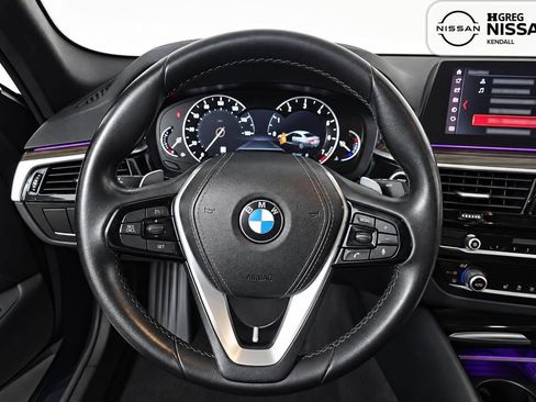 Used 2019 BMW 530i w/ Convenience Package RWD image 10