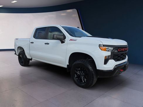 Used 2023 Chevrolet Silverado 1500 Custom Trail Boss AWD/4WD image 7