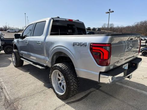 Used 2024 Ford F150 Lariat w/ FX4 Off-Road Package image 5