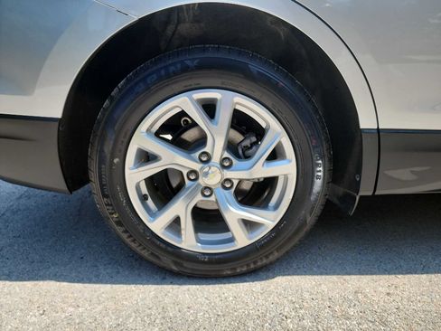 Used 2018 Chevrolet Equinox Premier FWD image 10