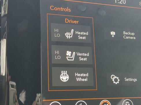 Used 2019 Jeep Grand Cherokee Limited w/ Luxury Group II image 25