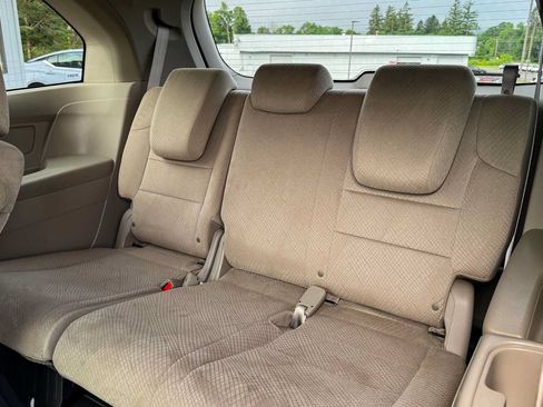 Used 2014 Honda Odyssey LX image 12