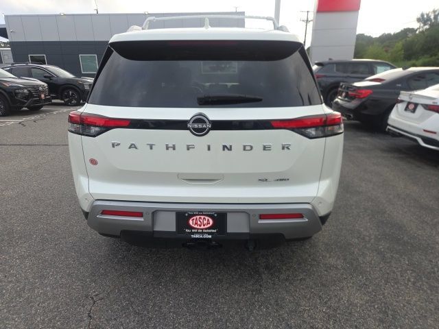 Used 2023 Nissan Pathfinder SL w/ SL Premium Package AWD/4WD image 6