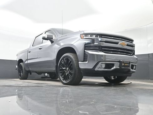 Used 2022 Chevrolet Silverado 1500 LTZ w/ Technology Package AWD/4WD image 33