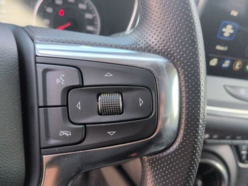 Used 2025 Chevrolet Blazer LT AWD/4WD image 21