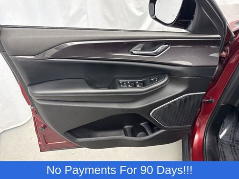 Used 2022 Jeep Grand Cherokee Altitude image 12