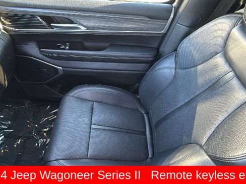 Used 2024 Jeep Wagoneer Series II w/ Flexible Seating Group AWD/4WD image 12