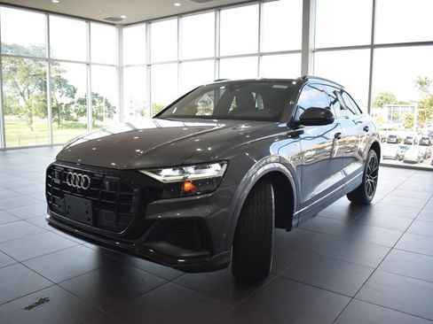 Used 2020 Audi Q8 Premium Plus w/ Premium Plus Package AWD/4WD image 3