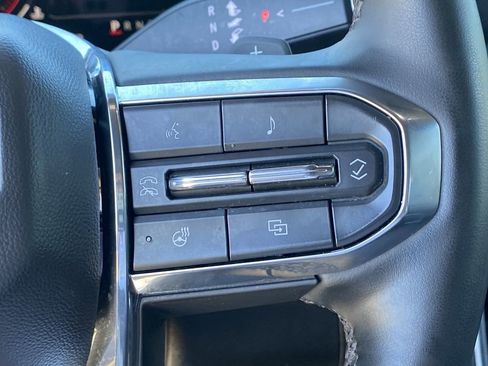 Used 2025 GMC Yukon XL Denali image 28