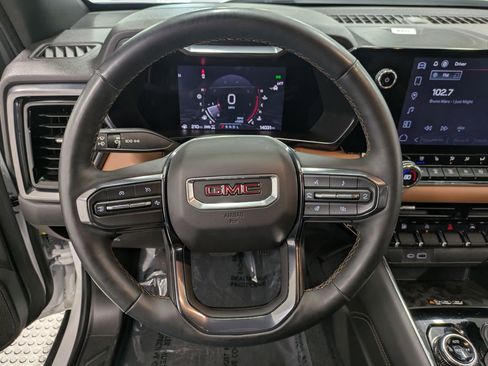 Used 2023 GMC Canyon AT4 w/ AT4 Premium Package image 20