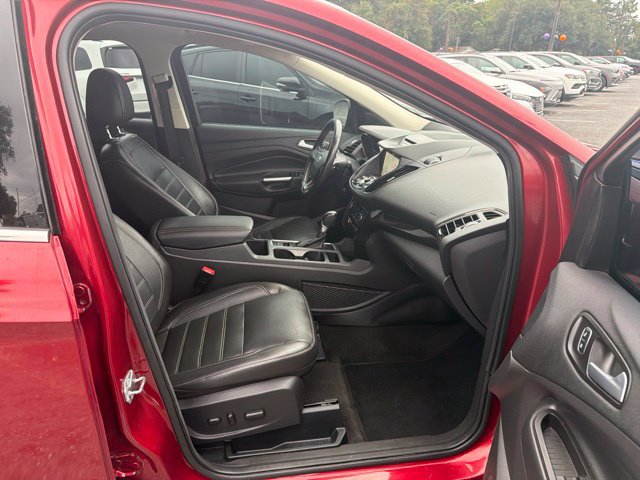 Used 2017 Ford Escape Titanium w/ Equipment Group 301A AWD/4WD image 11