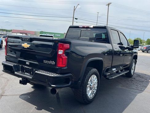 Used 2022 Chevrolet Silverado 3500 High Country w/ Safety Package II AWD/4WD image 5