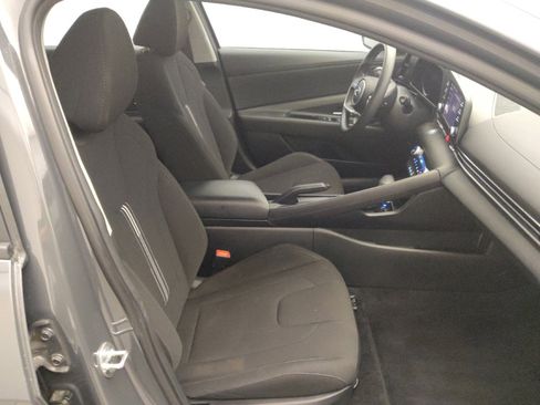 Used 2023 Hyundai Elantra SEL FWD image 21