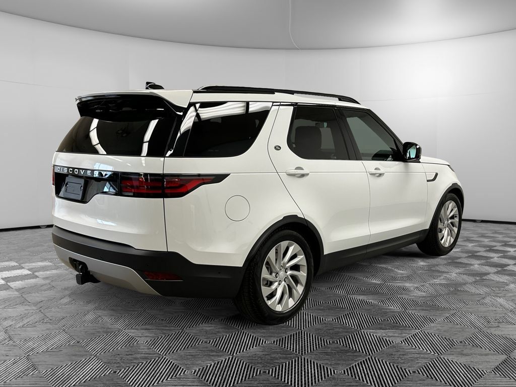 Used 2026 Land Rover Discovery S AWD/4WD image 5