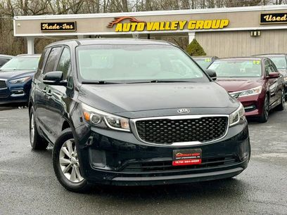Used 2016 Kia Sedona L
